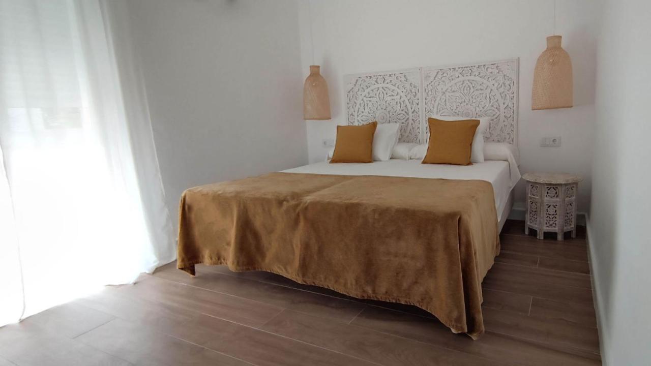 Hotel La Posada De Lola - Adults Only à Bolonia Extérieur photo