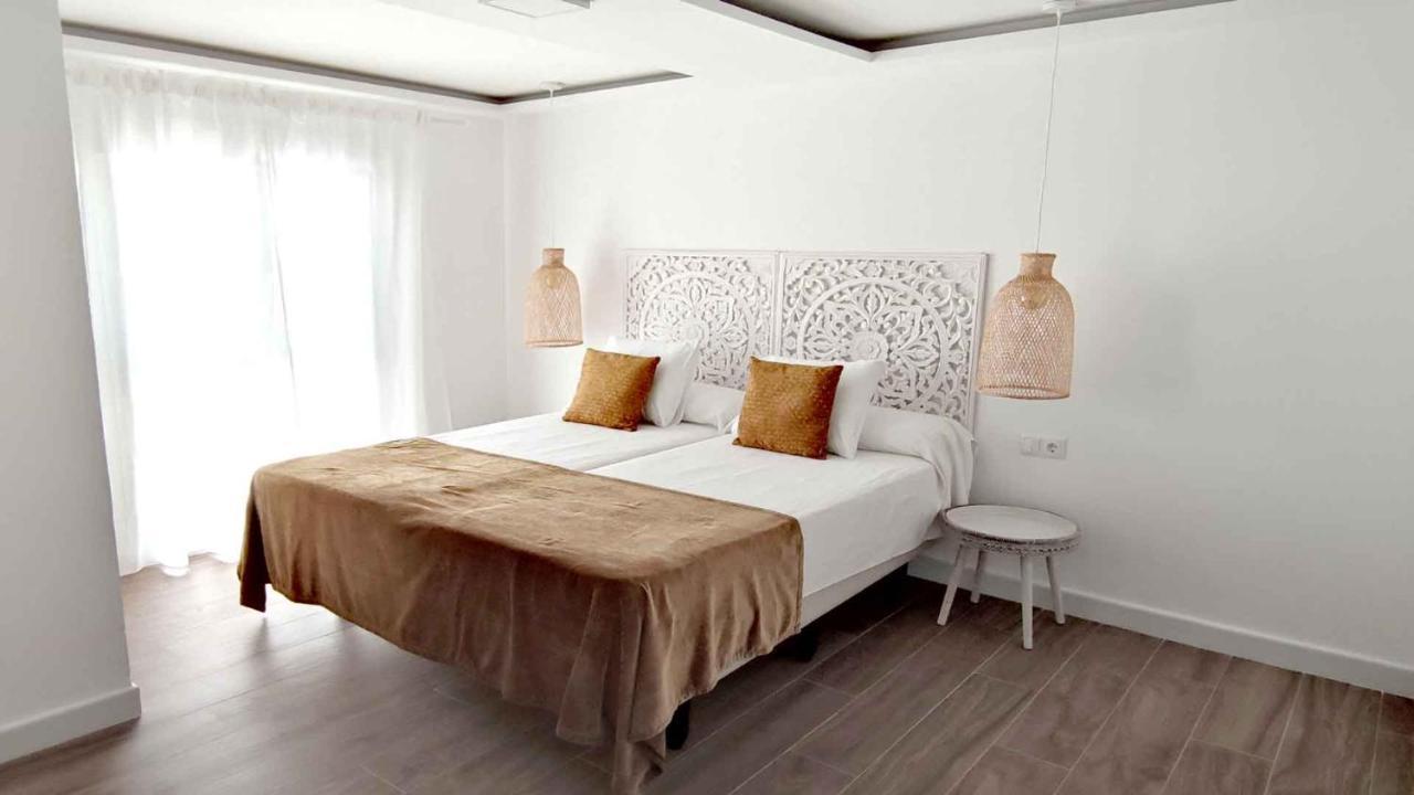 Hotel La Posada De Lola - Adults Only à Bolonia Extérieur photo